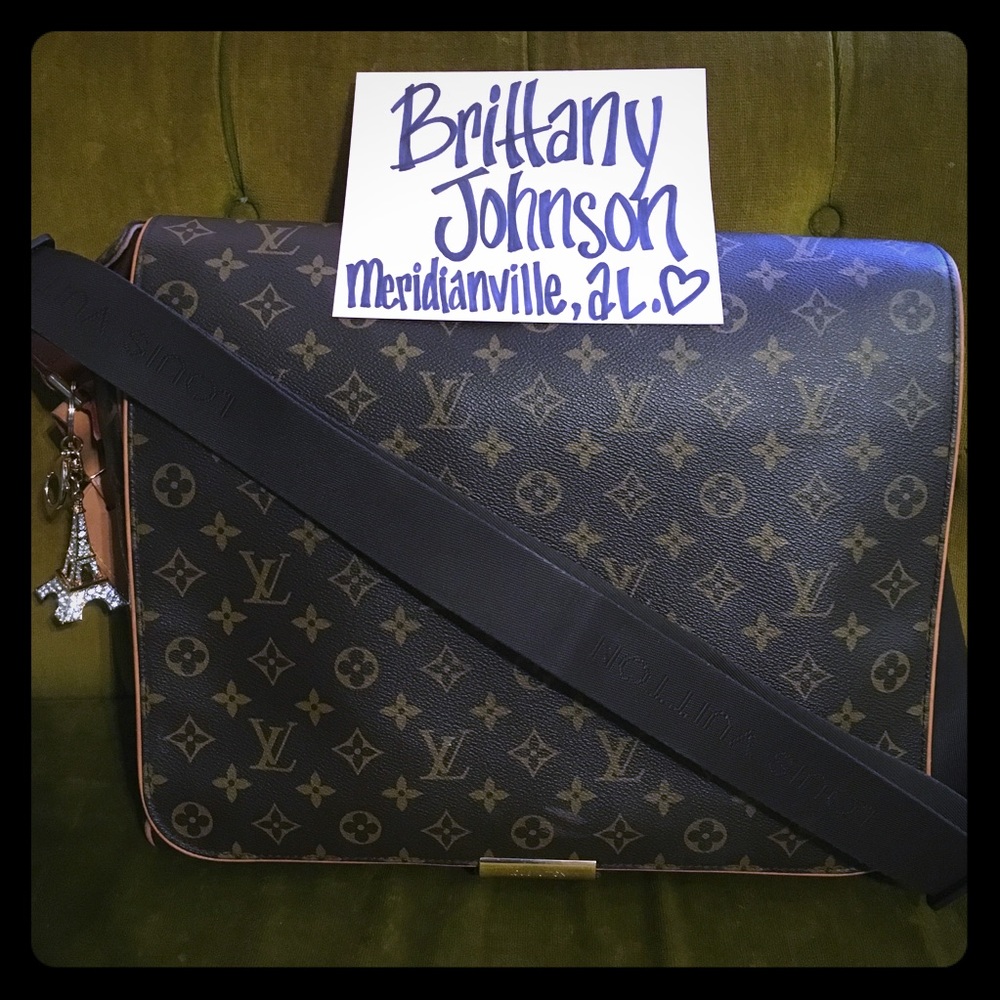 Louis Vuitton Abesses Computer Messenger Bag